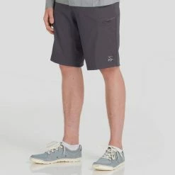 Brand new 🌟 NRS Guide Short - Men's 🤩 -Helinox Shop 10145 03 DarkShadow Model FrontCrop 102021 2000x2000 rsz 76193.1648058014