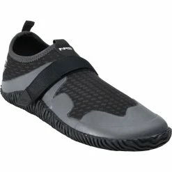 New β NRS Kicker Wetshoe - Men's π€©